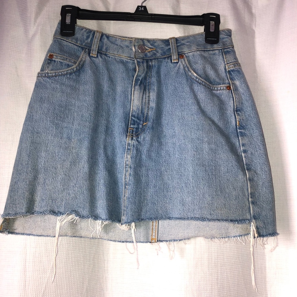 TOPSHOP blue jean skirt, size 4